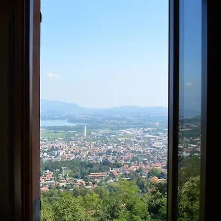 Alpina Bed & Breakfast 3*