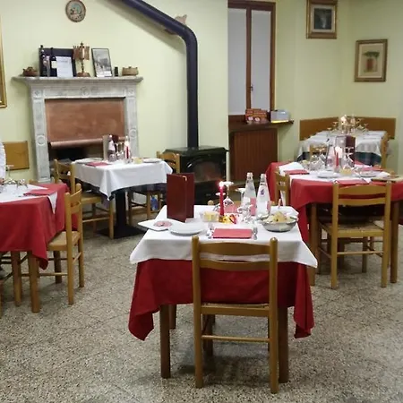 Bed & Breakfast Alpina 3*